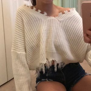 CROPPED DISTRESSED SWEATER